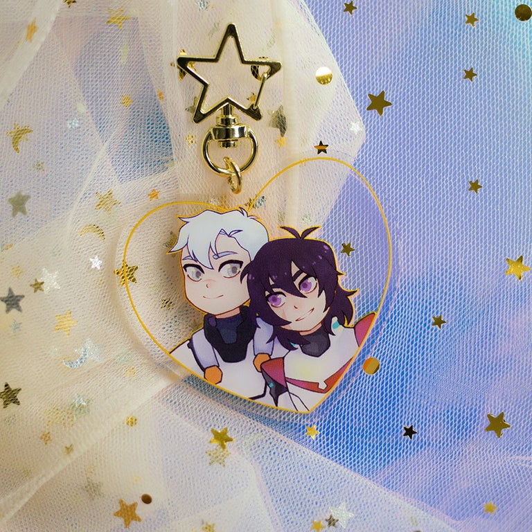 sheith heart charm
